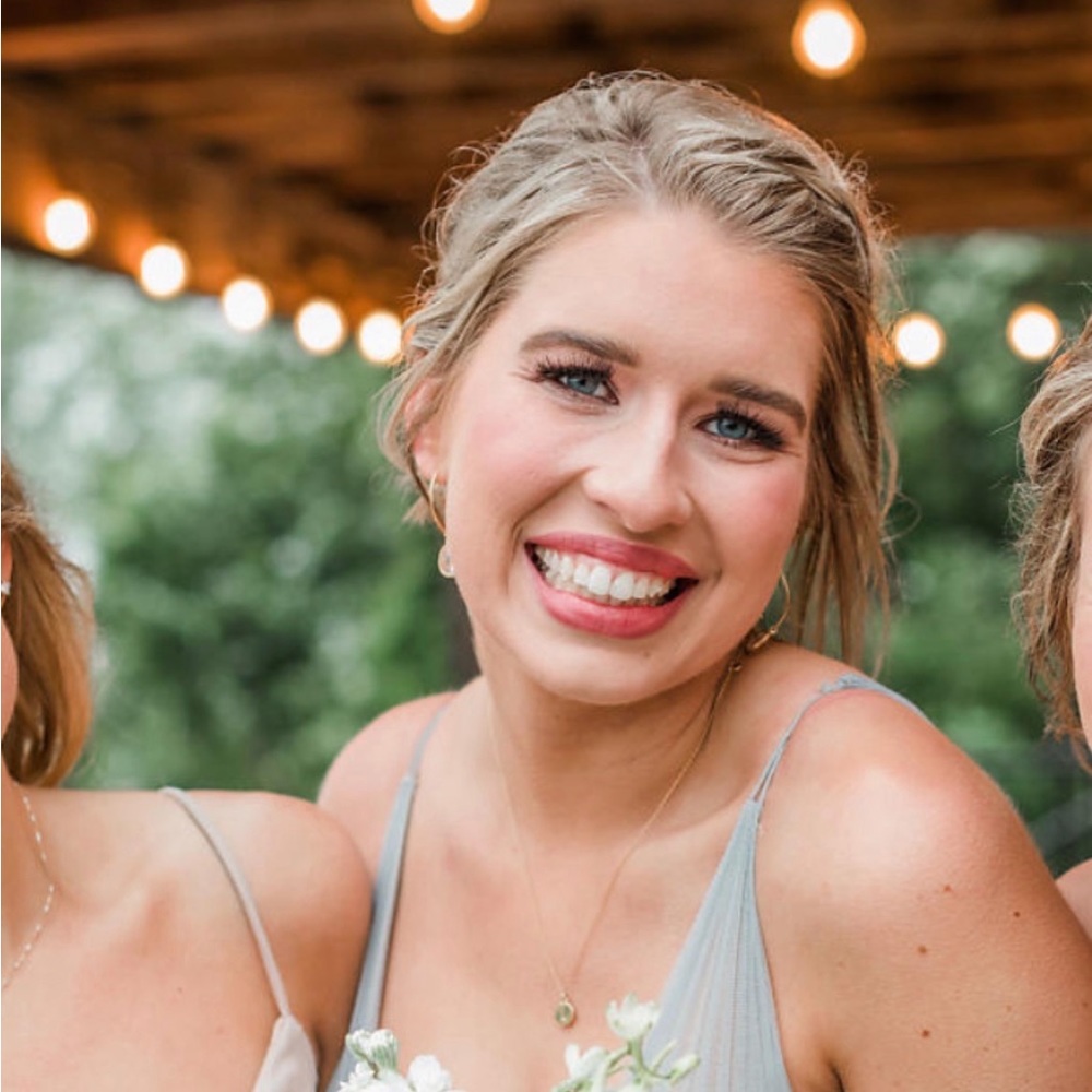 Meet your Posher, Lindsey